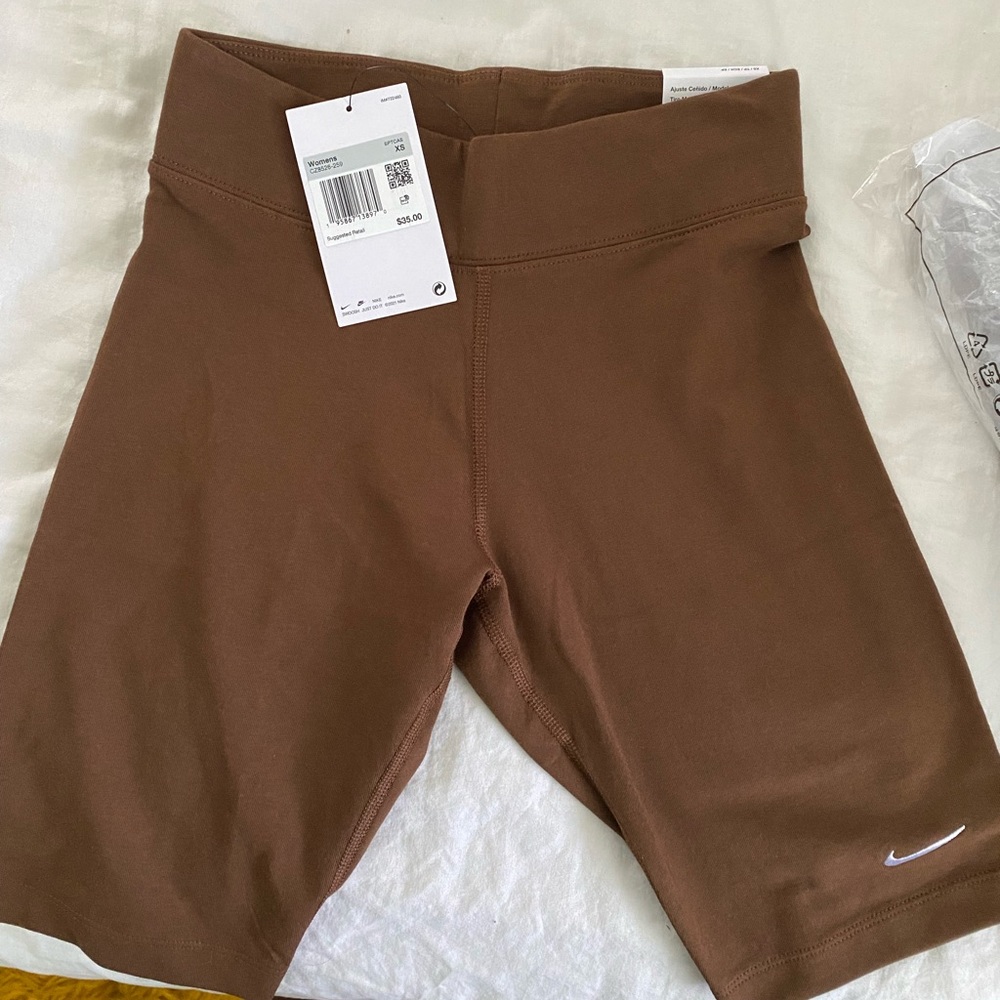 Women’s Nike biker shorts